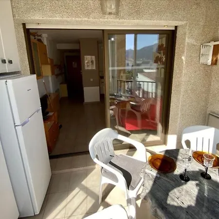 Gmid Immo Estudio Castell Nord *